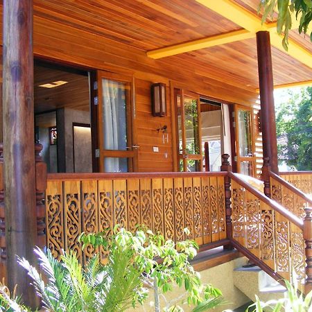 Baan Banyan Villa, Wood House Short Walk To Mae Nam Beach Extérieur photo