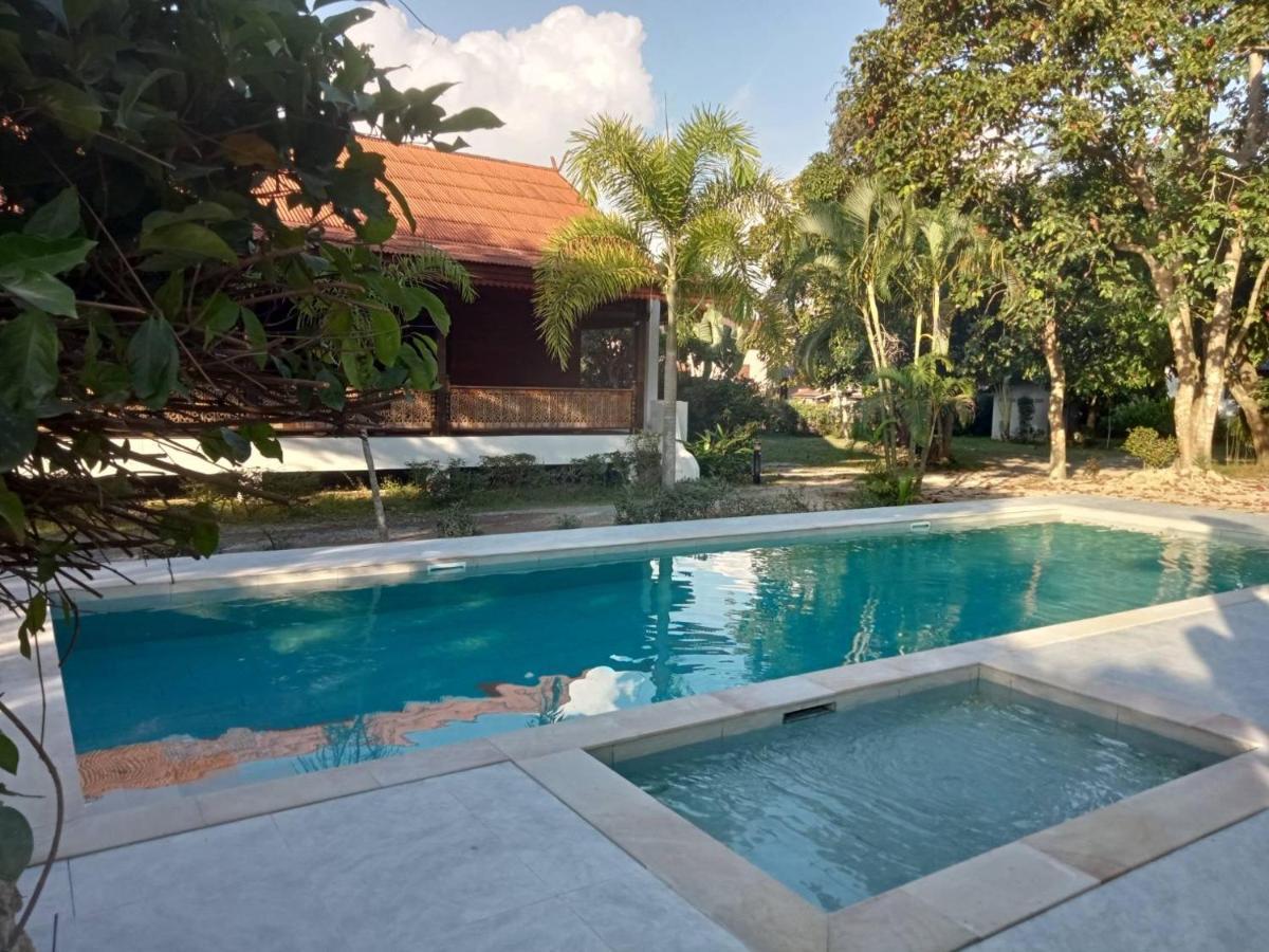 Baan Banyan Villa, Wood House Short Walk To Mae Nam Beach Extérieur photo