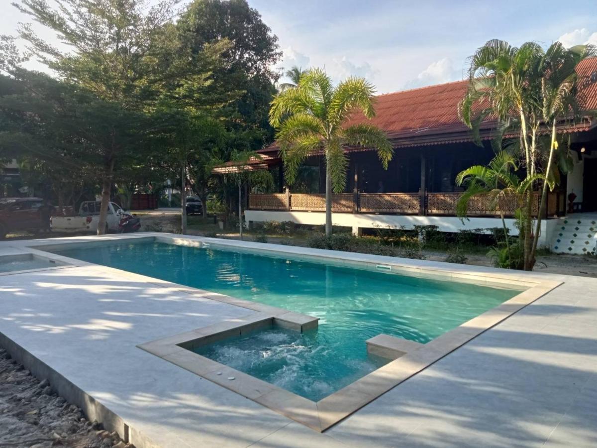 Baan Banyan Villa, Wood House Short Walk To Mae Nam Beach Extérieur photo